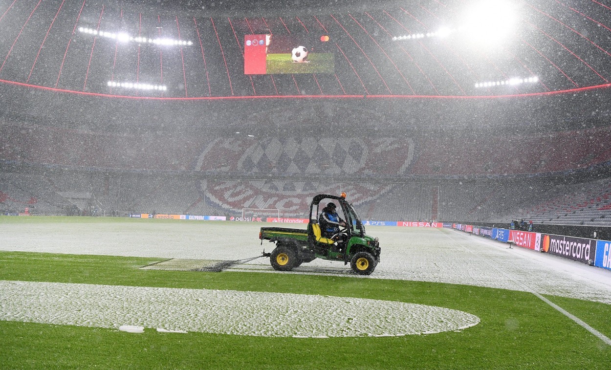 Ninsorile au luat cu asalt Germania! Meciul dintre Bayern Munchen și Union Berlin a fost amânat