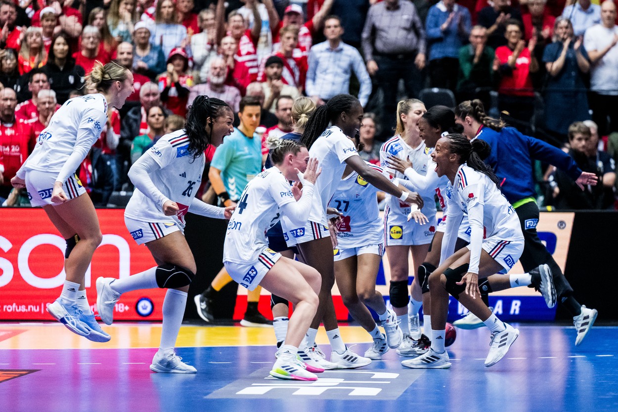 Franța e noua campioană mondială la handbal feminin! Lena Grandveau, o jucătoare de 20 de ani, eroină în fața Norvegiei