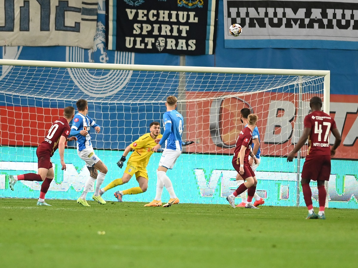 Universitatea Craiova – CFR Cluj 0-0, Live Video Online în etapa a 18-a din Superliga. Clujenii au lovit transversala în finalul primei reprize!