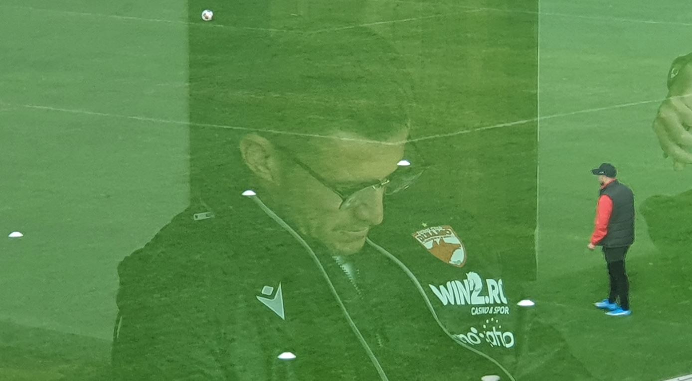 Andrei Nicolescu, exasperat de Dinamo! Cum a văzut acționarul „câinilor” meciul cu Genclerbirligi şi de ce transferurile importante sunt urgente