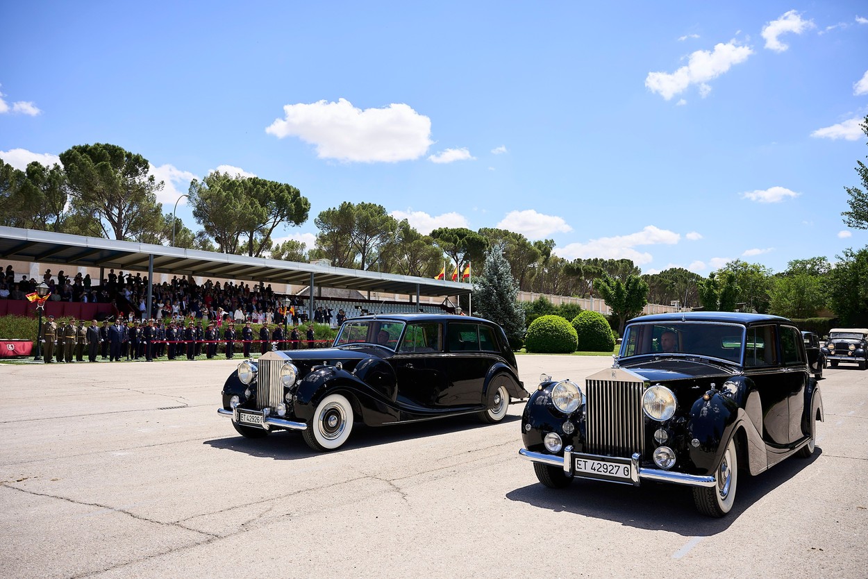 Britanicii l-au descoperit în București pe „miliardarul român necunoscut” care e singurul deținător a două Rolls-Royce Phantom IV! Ce dezvăluiri au publicat despre averea acestuia