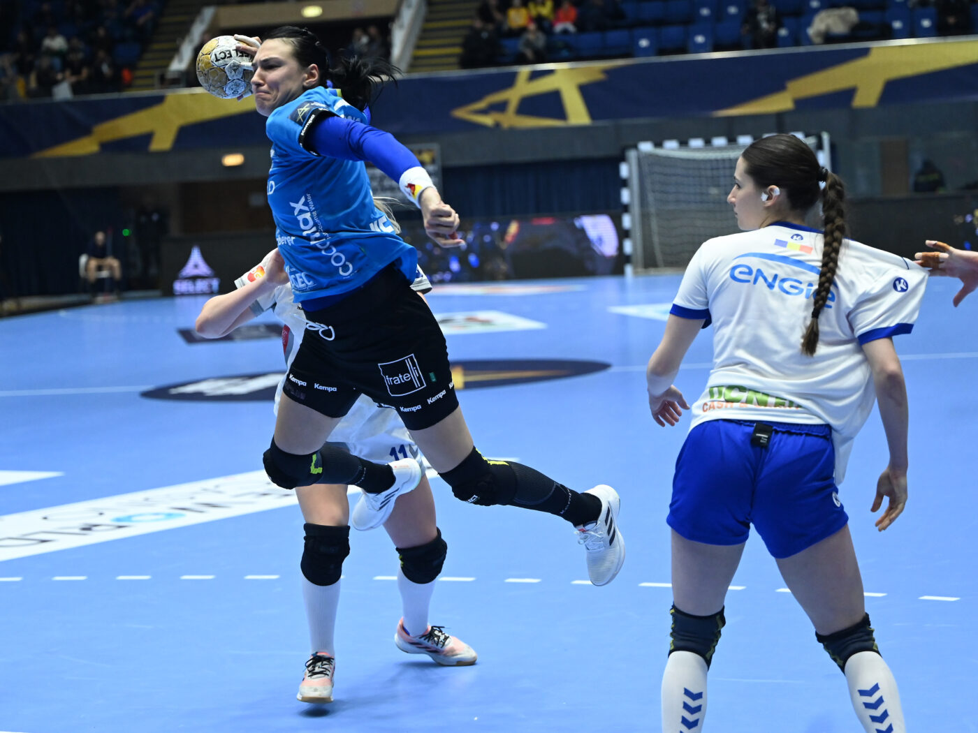 Krim – CSM București 24-30. Ce victorie uriașă pentru echipa lui Adi Vasile! Calificarea în sferturile Ligii Campionilor este ca și rezolvată
