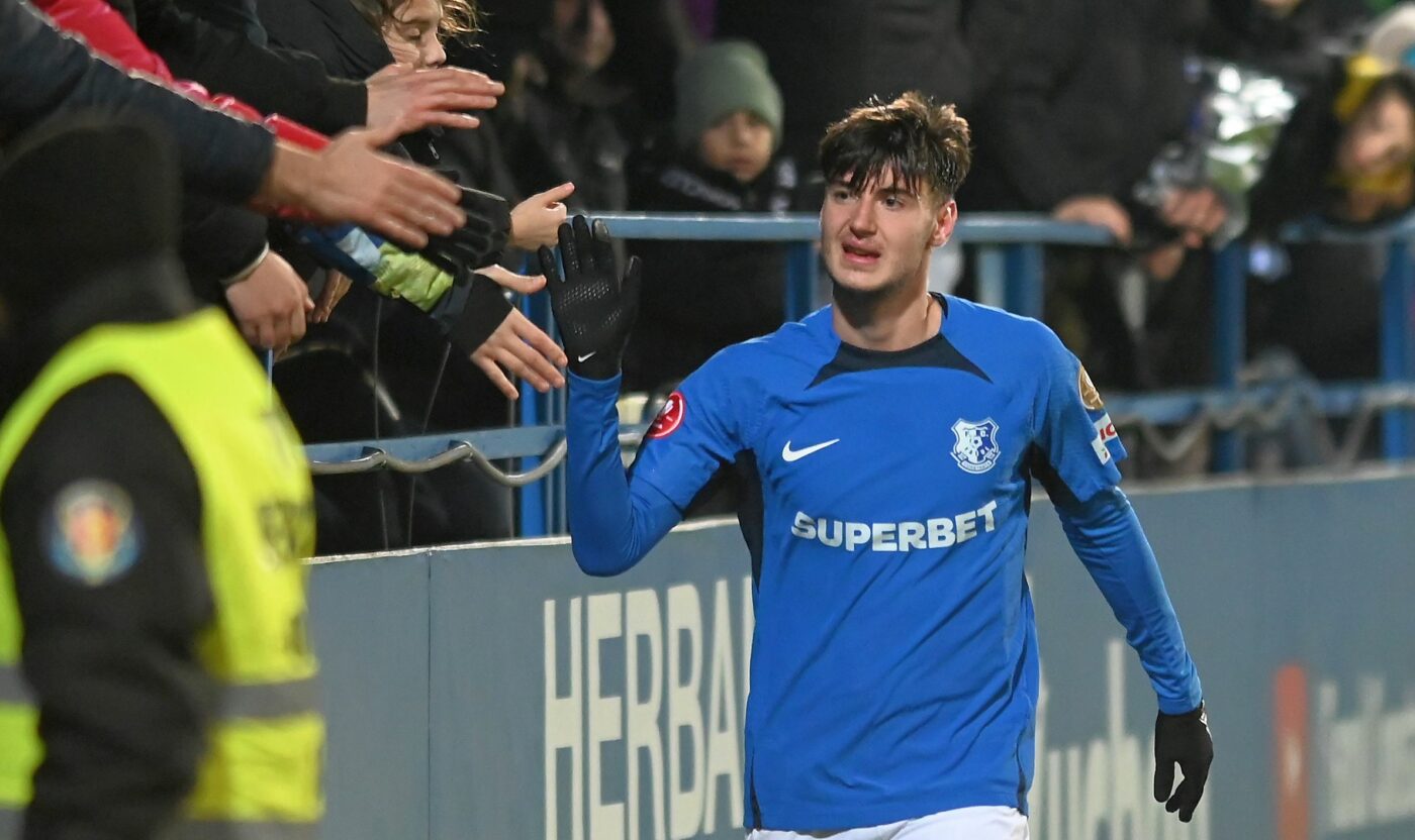 Ce se întâmplă cu Adrian Mazilu după plecarea la Brighton! Dezvăluirea lui Ciprian Marica: „Nu e pregătit să joace în Premier League”. VIDEO