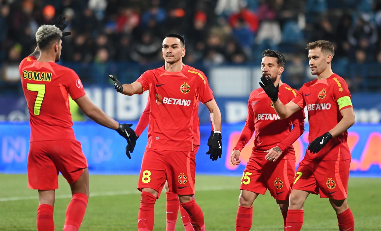 Ce trebuie să facă preferatul lui Gigi Becali de la FCSB pentru a prinde lotul la EURO 2024! Răspunsul a venit chiar de la națională: „Dacă rivalul său pe post nu joacă niciun minut până la vară, mi se pare normal să îl luăm!”