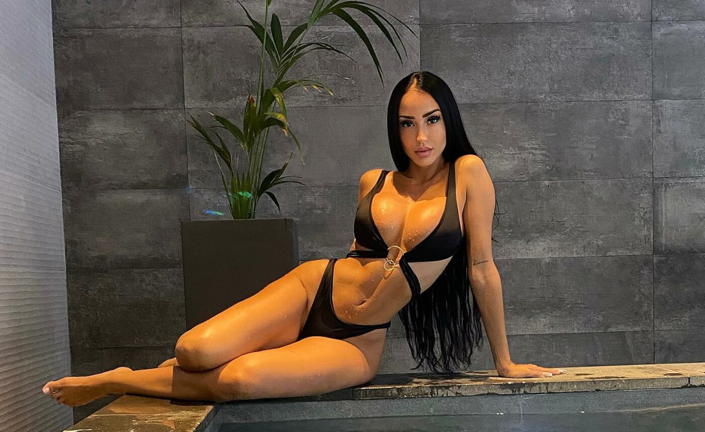 Cine este și cât de bine arată Aurah Rodriguez, bomba sexy cu care se iubește Jese! Femeia a încercat să îl calce cu mașina pe fotbalistul care s-ar afla în negocieri avansate cu Dinamo, din gelozie. GALERIE FOTO