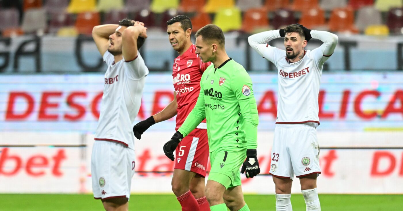 Daniel Niculae, mesaje necruțătoare despre echipa lui Bergodi și despre arbitraj, după Dinamo – Rapid 1-2: „Nu am jucat deloc bine, adversara ne-a fost net superioară în multe momente! Era viciere de rezultat dacă nu băteam”
