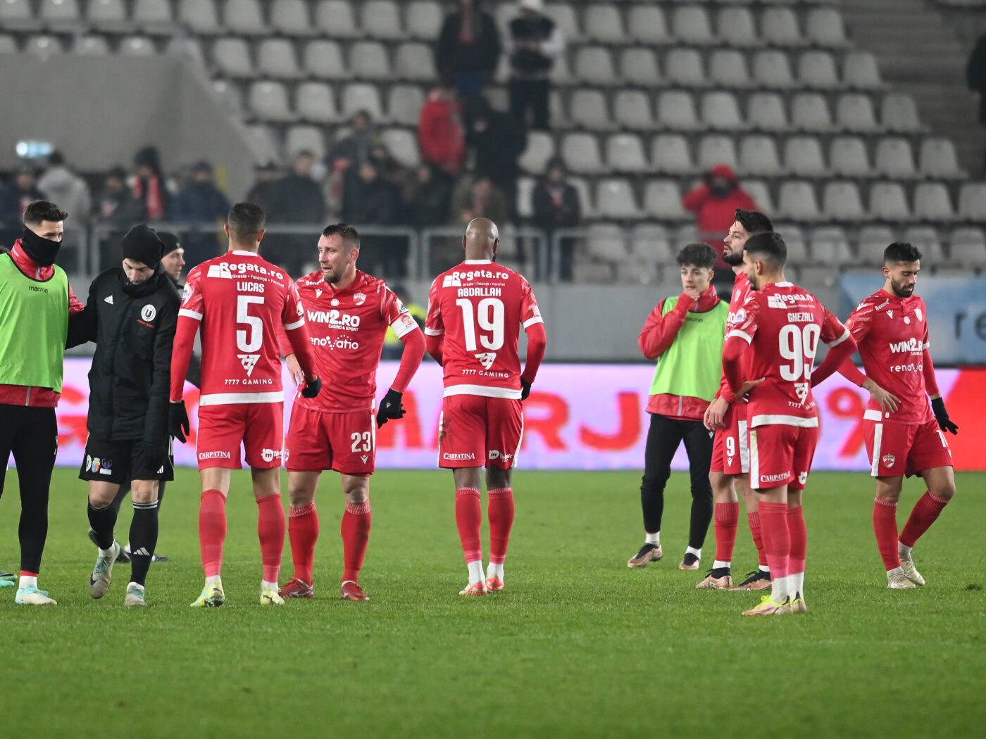 Dinamo dă afară 6 fotbaliști din prima echipă! Lista neagră a lui Kopic conține nume pe care fanii le consideră importante