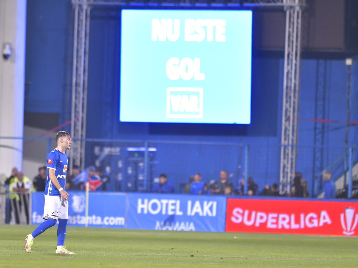 Anunțul șoc: VAR poate fi interzis definitiv în fotbalul mondial! Procesul de 300.000.000 de euro care poate afecta curând și Superliga din România