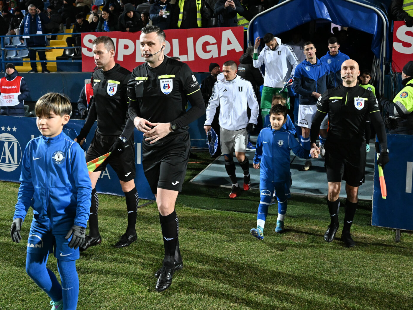 FC U Craiova a găsit soluția perfectă pentru a elimina greșelile de arbitraj de la meciurile din Superliga. „Atunci suntem la egalitate!”. VIDEO