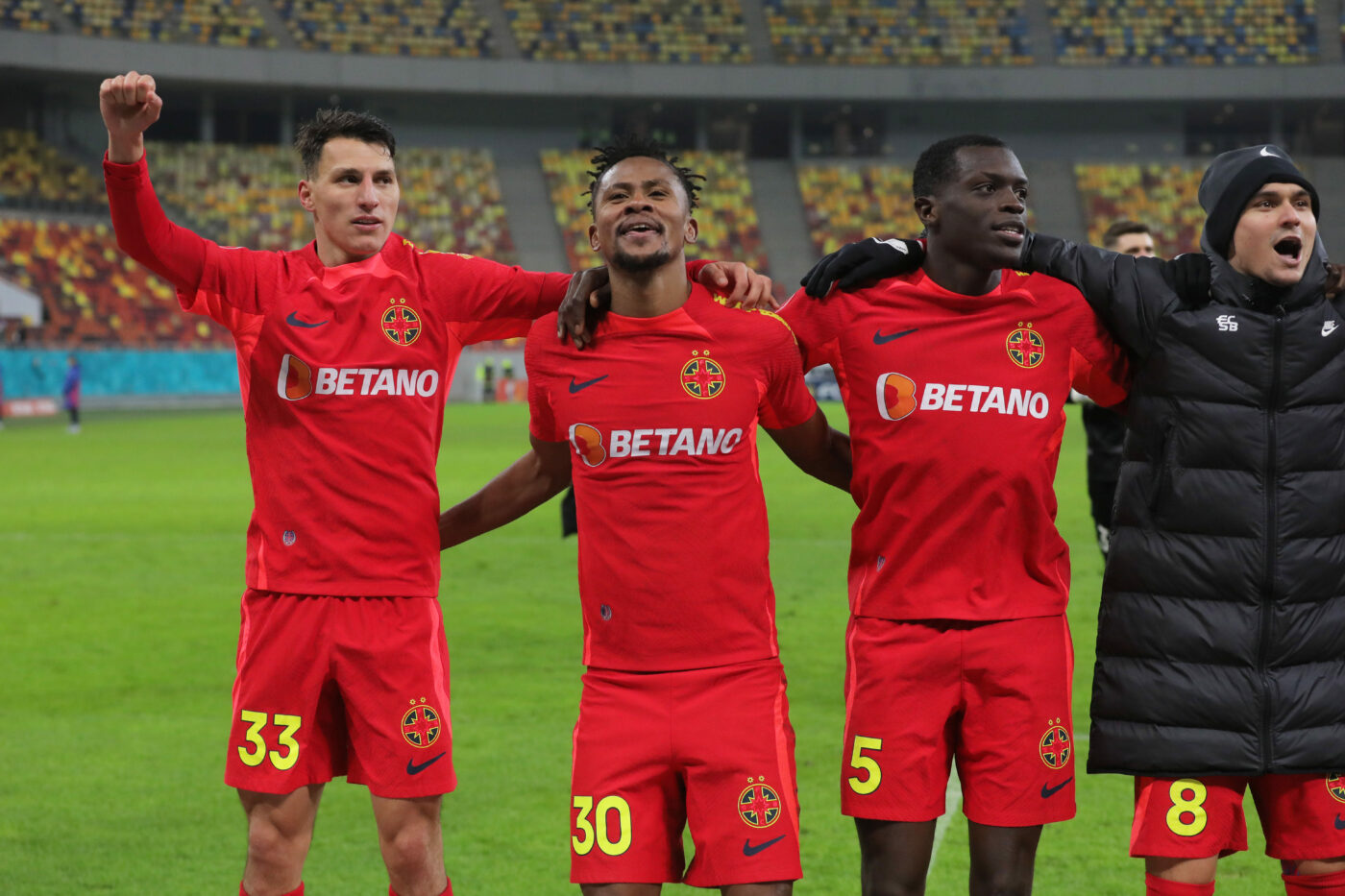 Gigi Becali a spus echipa FCSB cu precizie chirurgicală înaintea meciului cu Universitatea Craiova! Ce poreclă le-a găsit, la comun, africanilor Dawa și Ngezana și cine sunt cei trei fotbaliști „pe care nimeni nu îi mai poate scoate”