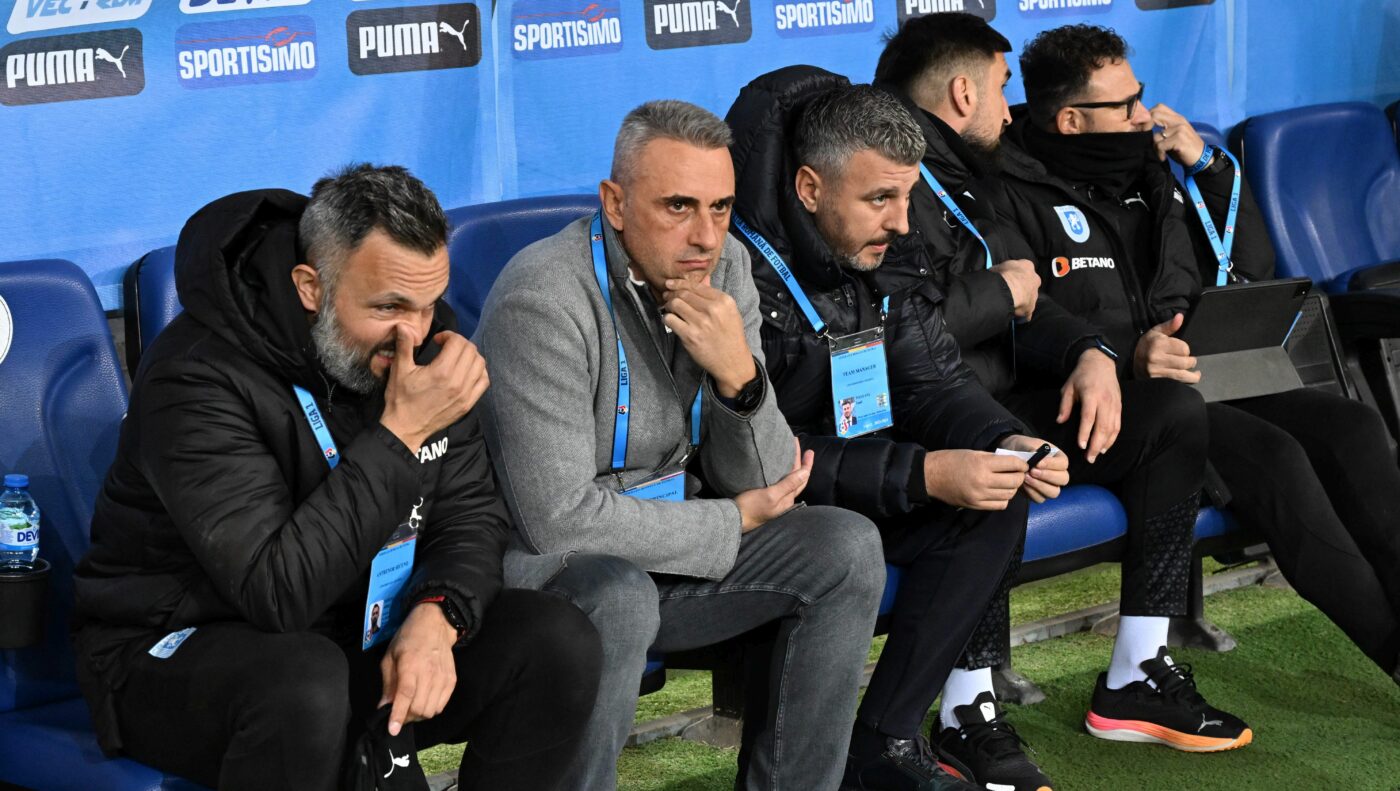 Ivaylo Petev, reacție dură împotriva arbitrajului, după rușinea din meciul Universitatea Craiova – FCSB 0-3! Antrenorul bulgar dă vina și pe fotbaliștii săi și e gata să demisioneze pe loc dacă Mihai Rotaru i-o cere