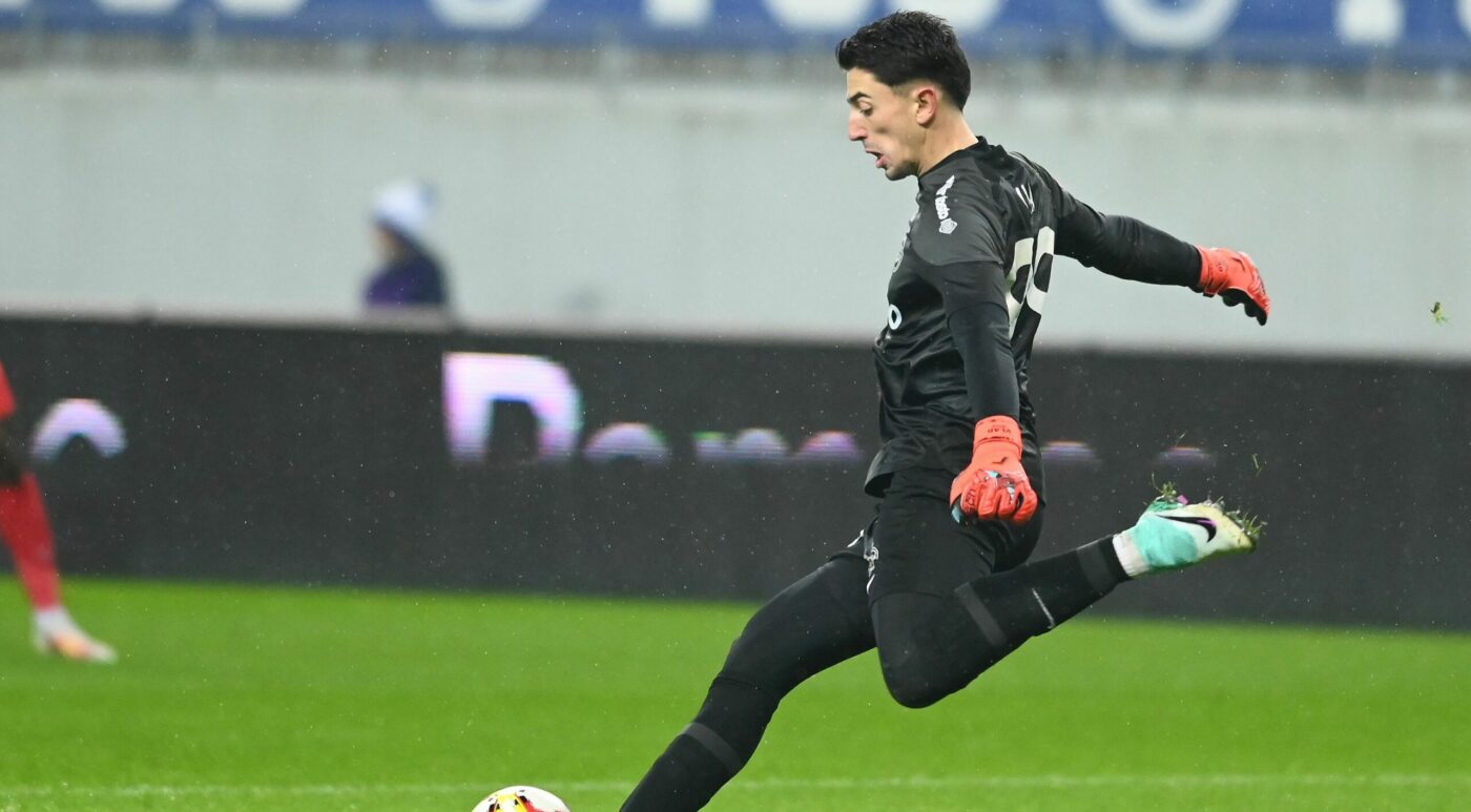 Mitică Dragomir intermediază transferul bombă al lui Andrei Vlad de la FCSB la Rapid! Ce sumă trebuie să îi plătească Dan Șucu lui Gigi Becali pentru rezerva lui Ștefan Târnovanu