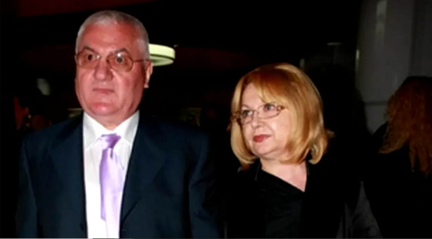 Ce pensie are doamna Vica, soția lui Mitică Dragomir. Suma este infimă în comparație cu cât încasează soțul ei de la statul român