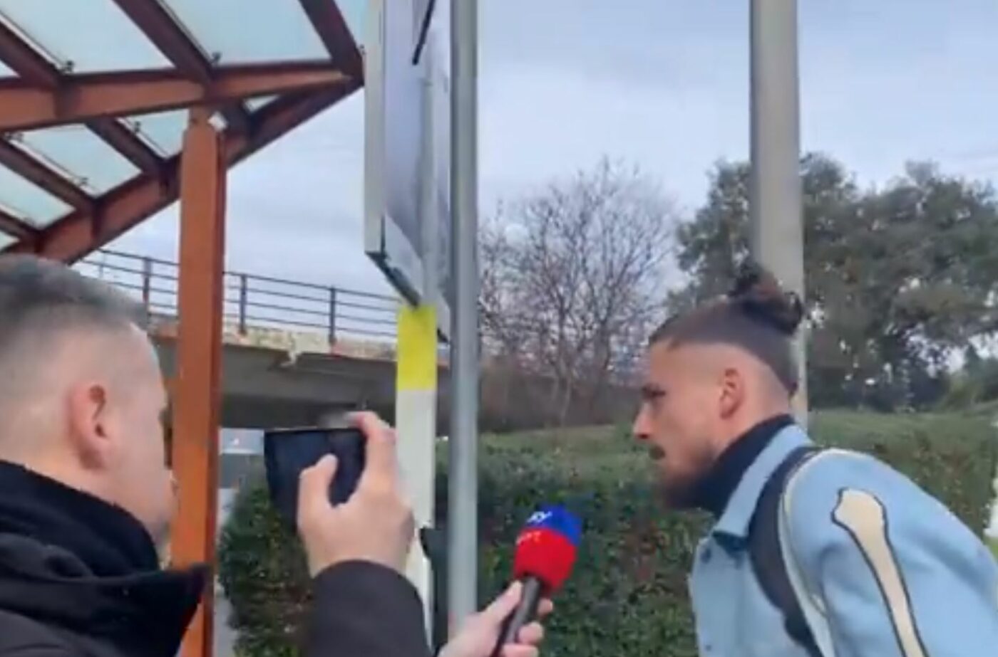 Primele imagini cu Radu Drăguşin, după ce a semnat cu Tottenham şi a refuzat-o pe Bayern, ceea ce ar putea fi greşeala vieții lui! Unde a fost surprins fotbalistul