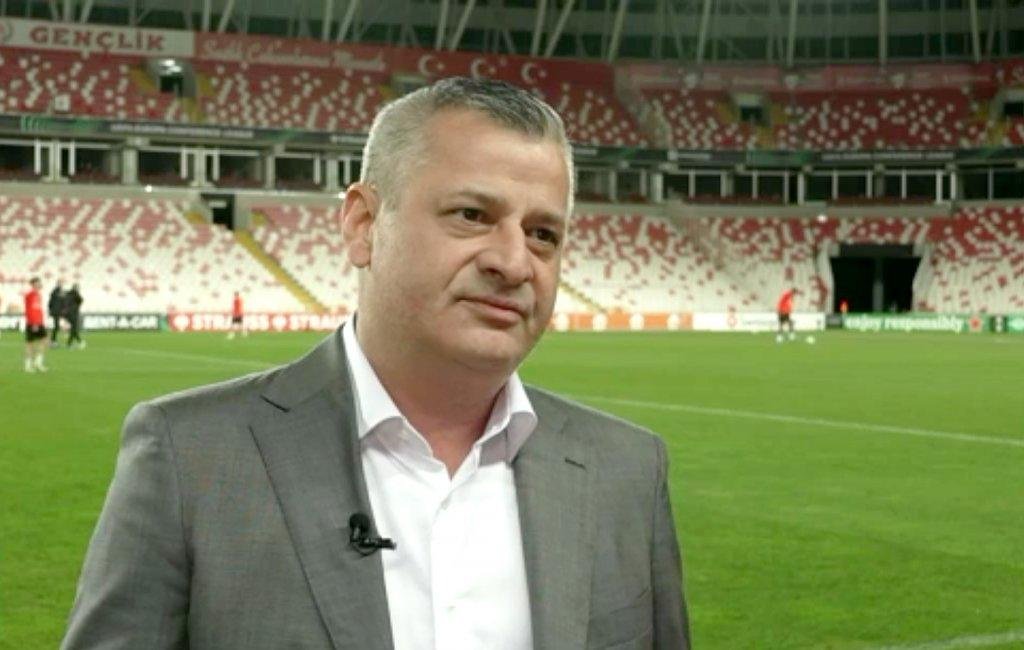 Răsturnare de situație în cazul numirii lui Adrian Mutu la CFR Cluj! Nelu Varga a negociat cu fostul selecționer al Camerunului să preia echipa, dacă „Briliantul” tergiversează tratativele prea mult