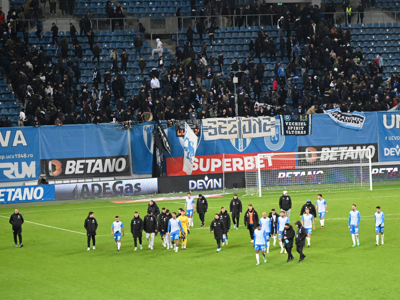 Directorul CS Universitatea Craiova nu a mai suportat umilința administrată de FCSB și a recurs la un gest extrem: „Nu am putut să rezist! Decepția a fost mare”. Ce a putut să facă legenda oltenilor i-a surprins pe toți cei prezenți. VIDEO