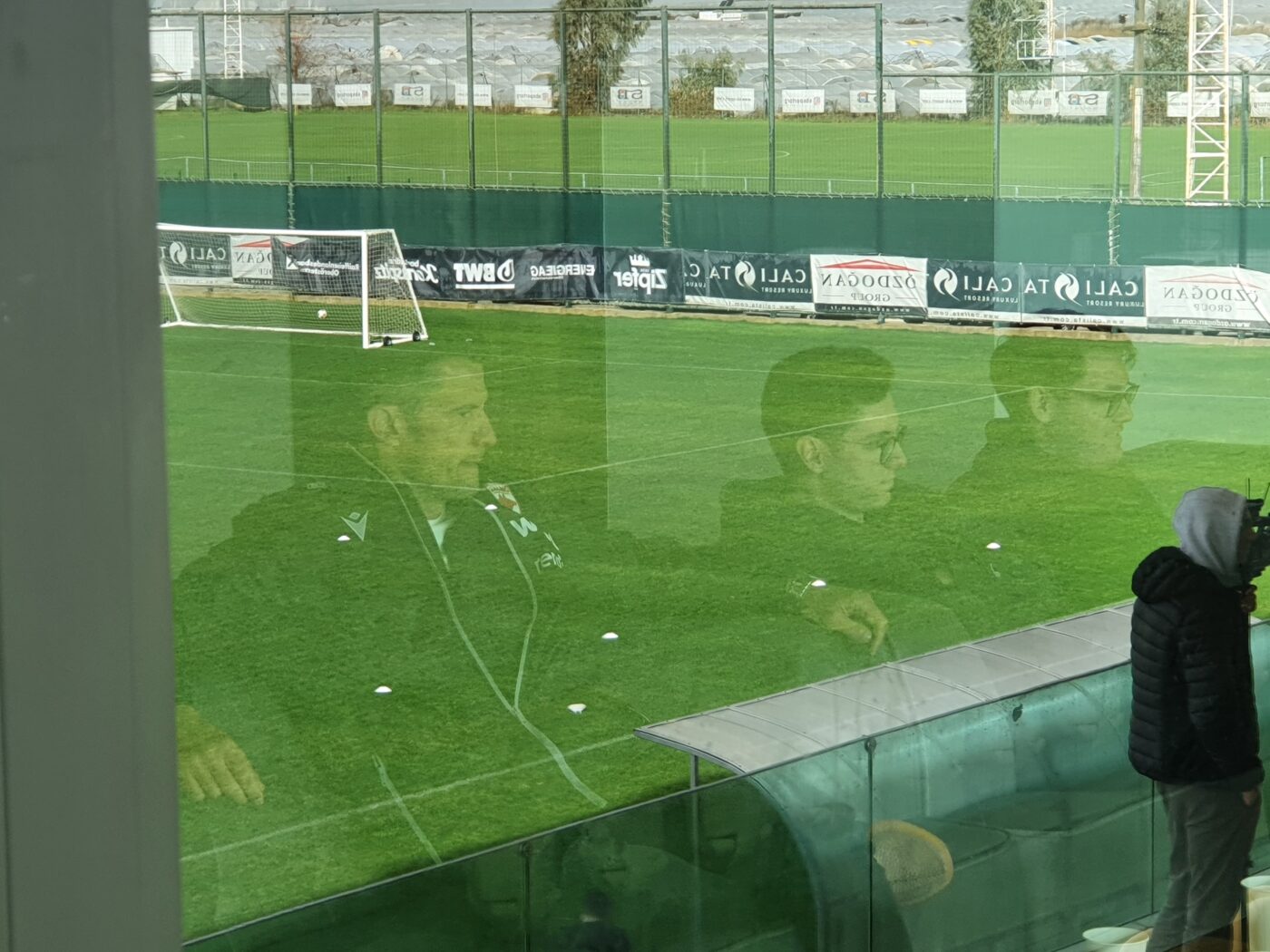 Andrei Nicolescu vede amicalul Dinamo - Genclerbirligi din zona Lounge VIP. FOTO EXCLUSIV ProSport