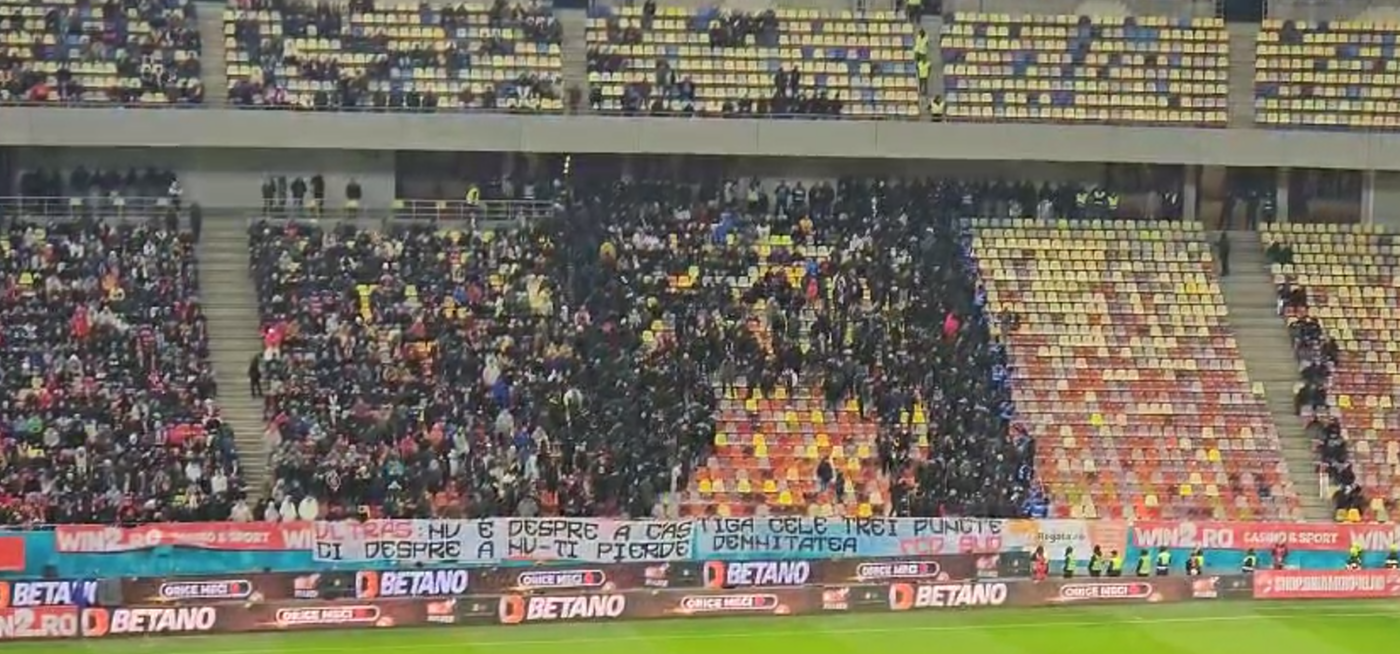Ruptură totală în galeria lui Dinamo la meciul cu Rapid. Peluza Sud e în război cu PCH și a părăsit stadionul în timpul derby-ului: pentru ce au protestat ultrașii împotriva celorlalți fani ai „câinilor”