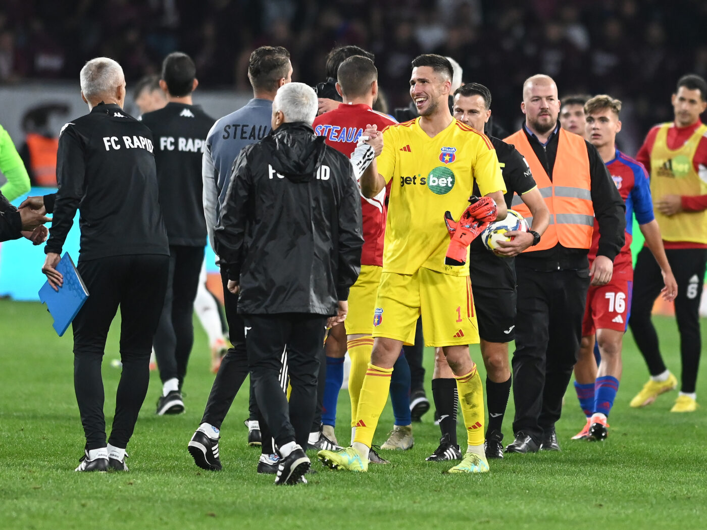 CSA Steaua pierde un jucător: clubul din Superliga l-a cerut înapoi pentru a-l folosi în Liga 1