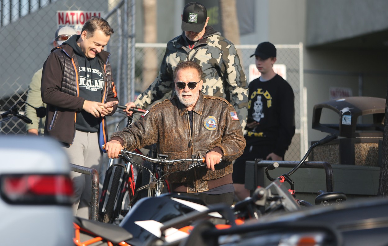 Fostul culturist Arnold Schwarzenegger, reținut de polițiștii germani pe aeroportul din Munchen! Ce au descoperit că avea la el celebrul actor