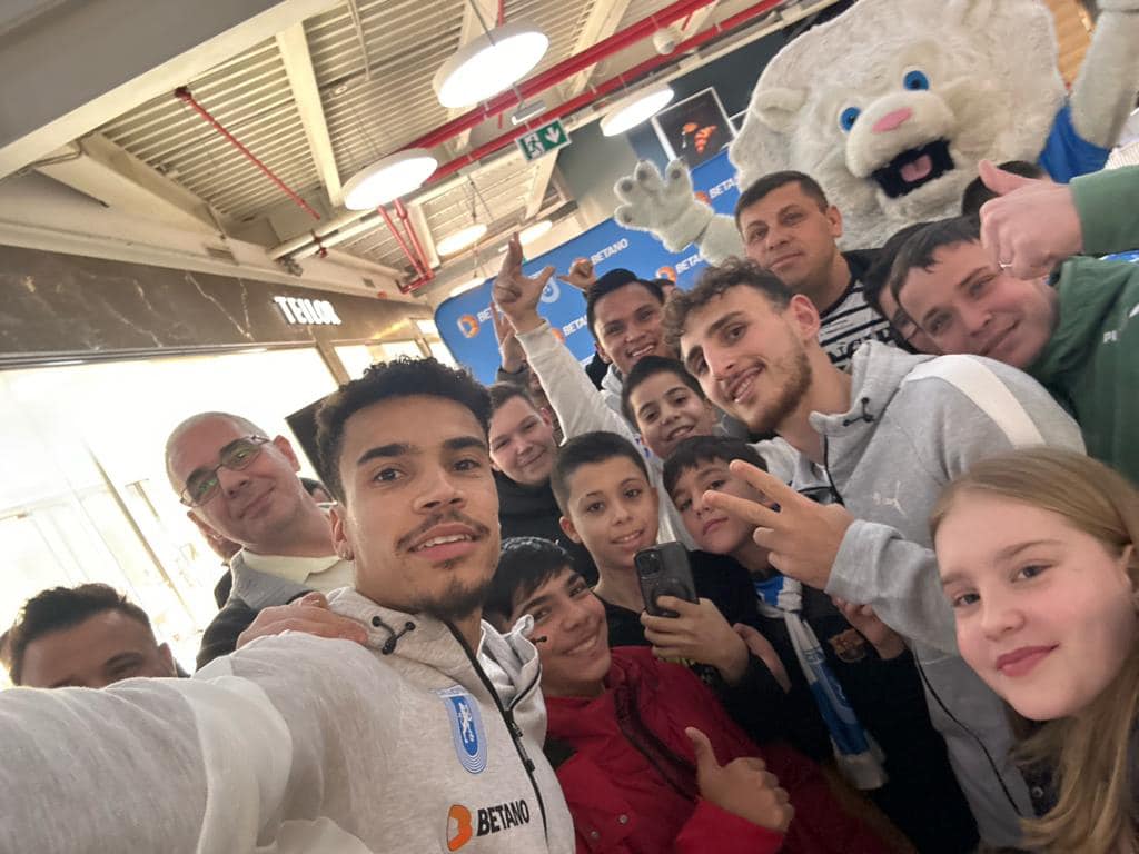 Universitatea Craiova şi-a prezentat achiziţiile iernii! Promisiunea făcută fanilor