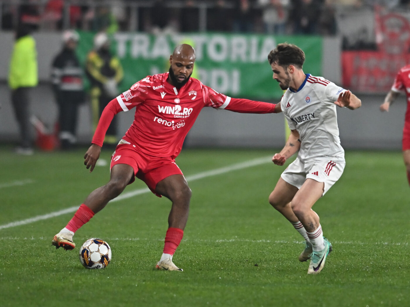 Abdallah dezvăluie ce se întâmplă în vestiarul „câinilor”, după Dinamo – Oțelul 3-1! „Nu e vorba despre un secret”