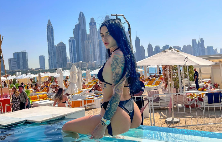 Fosta gimnastă Ana Porgras, apariție topless la Survivor All Stars! Faimoasa a făcut plajă fără inhibiții în show-ul de la PRO TV. GALERIE FOTO