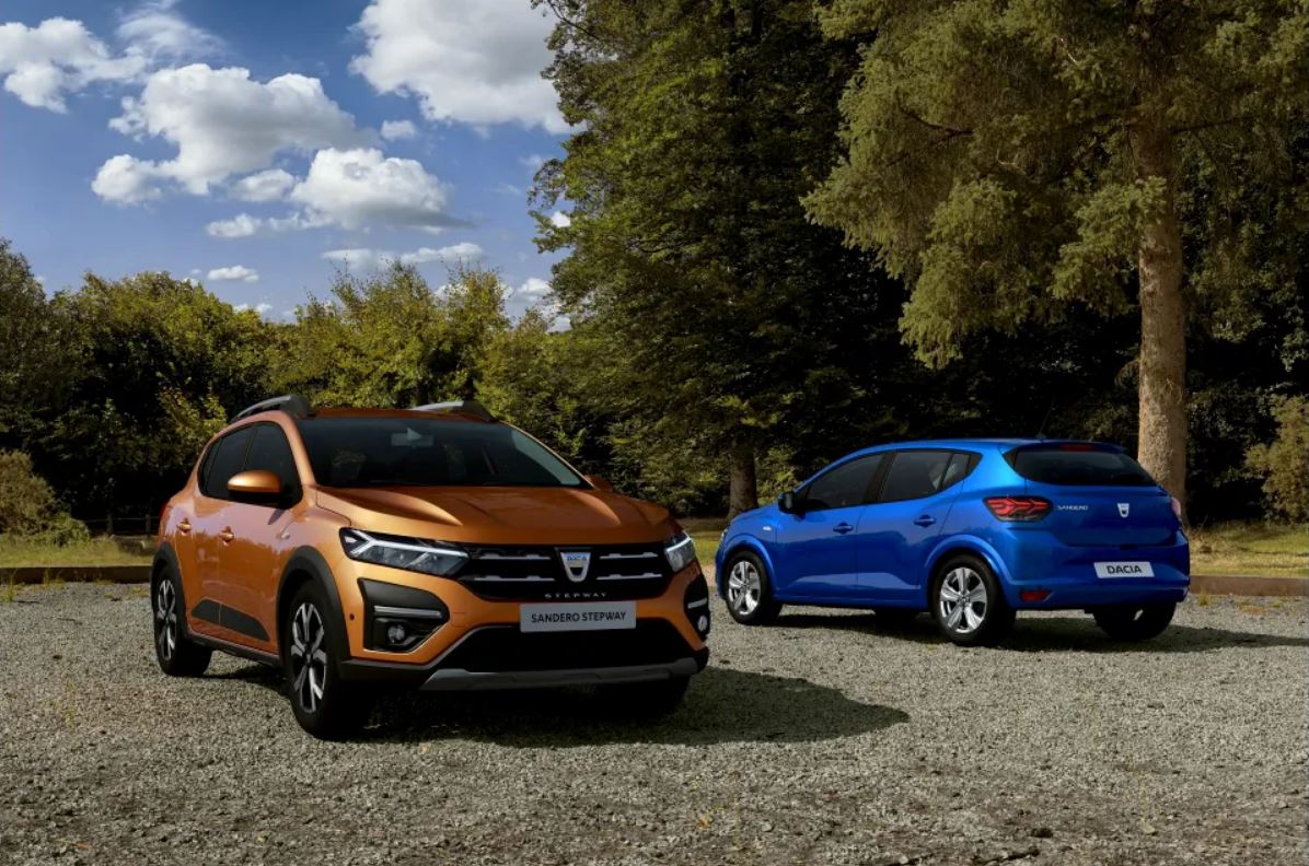 Anunț pentru milioane de șoferi români, care își cumpără mașini Dacia! UE a decis că e obligatoriu