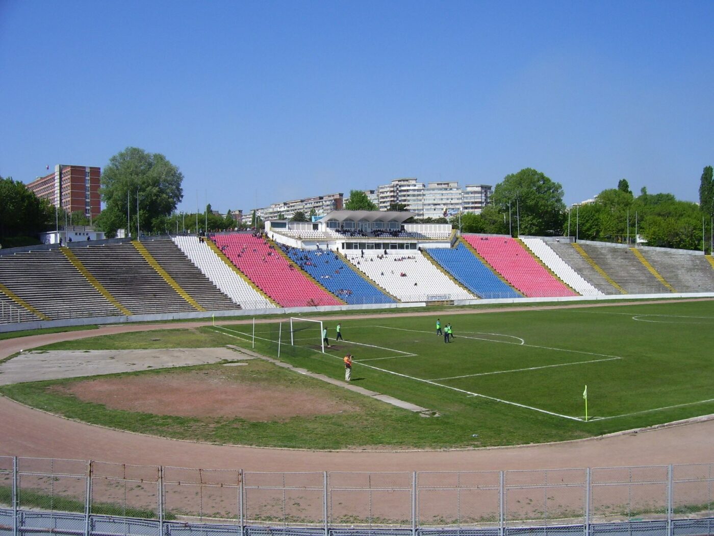 Arena de 23.000 de locuri dintr-un oraș mare al României, distrusă de o tabără de refugiați ONU! În doi ani au făcut prăpăd şi acum au părăsit stadionul: „Să nu se mai întoarcă”