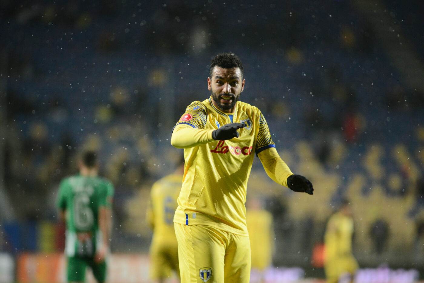 Billel Omrani revine în fotbal! Francezul semnează, după ce Petrolul l-a dat afară
