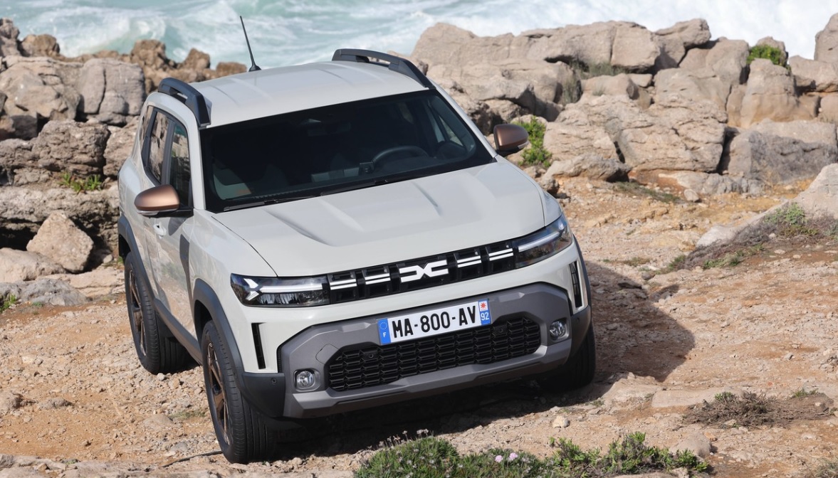 Ce preț de pornire are noul autoturism Dacia Duster! Nu toți românii și-l mai permit