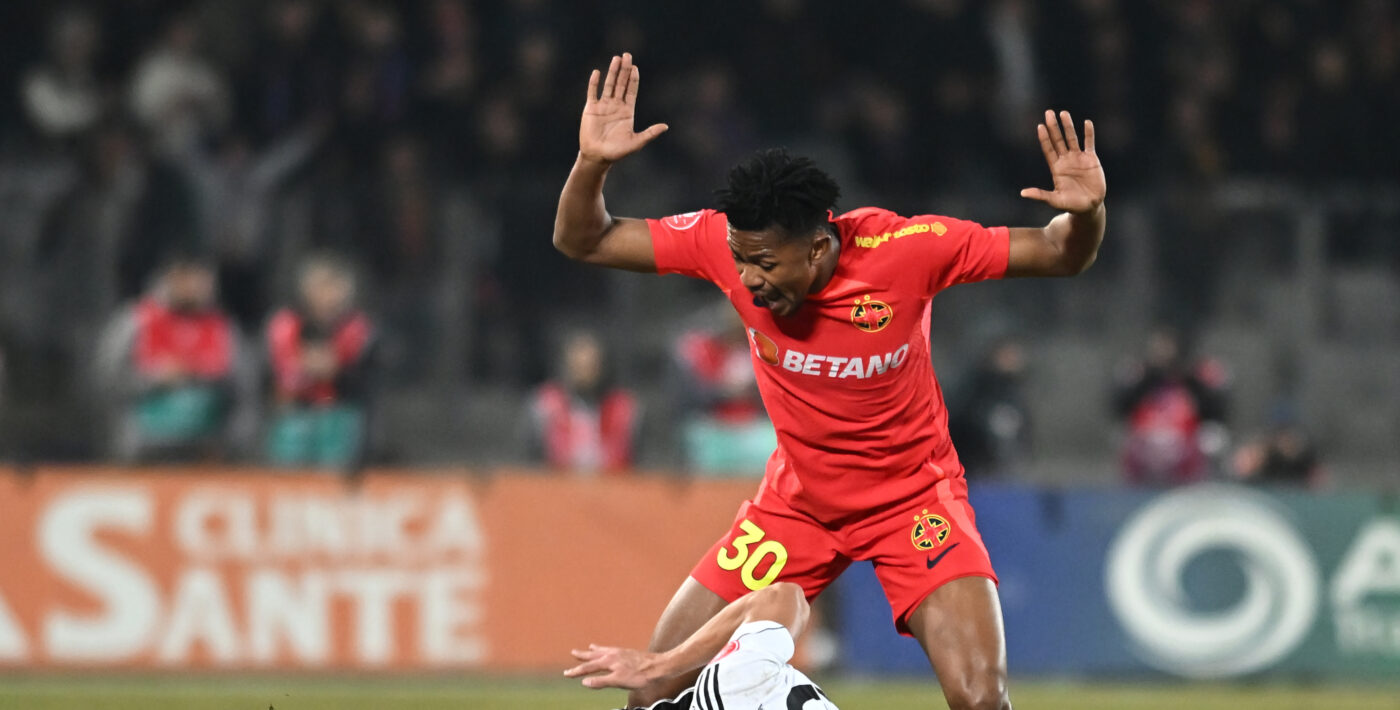 Ce se întâmplă cu Siyabonga Ngezana la FCSB. Soarta sud-africanului e dezbătută de presa din țara natală