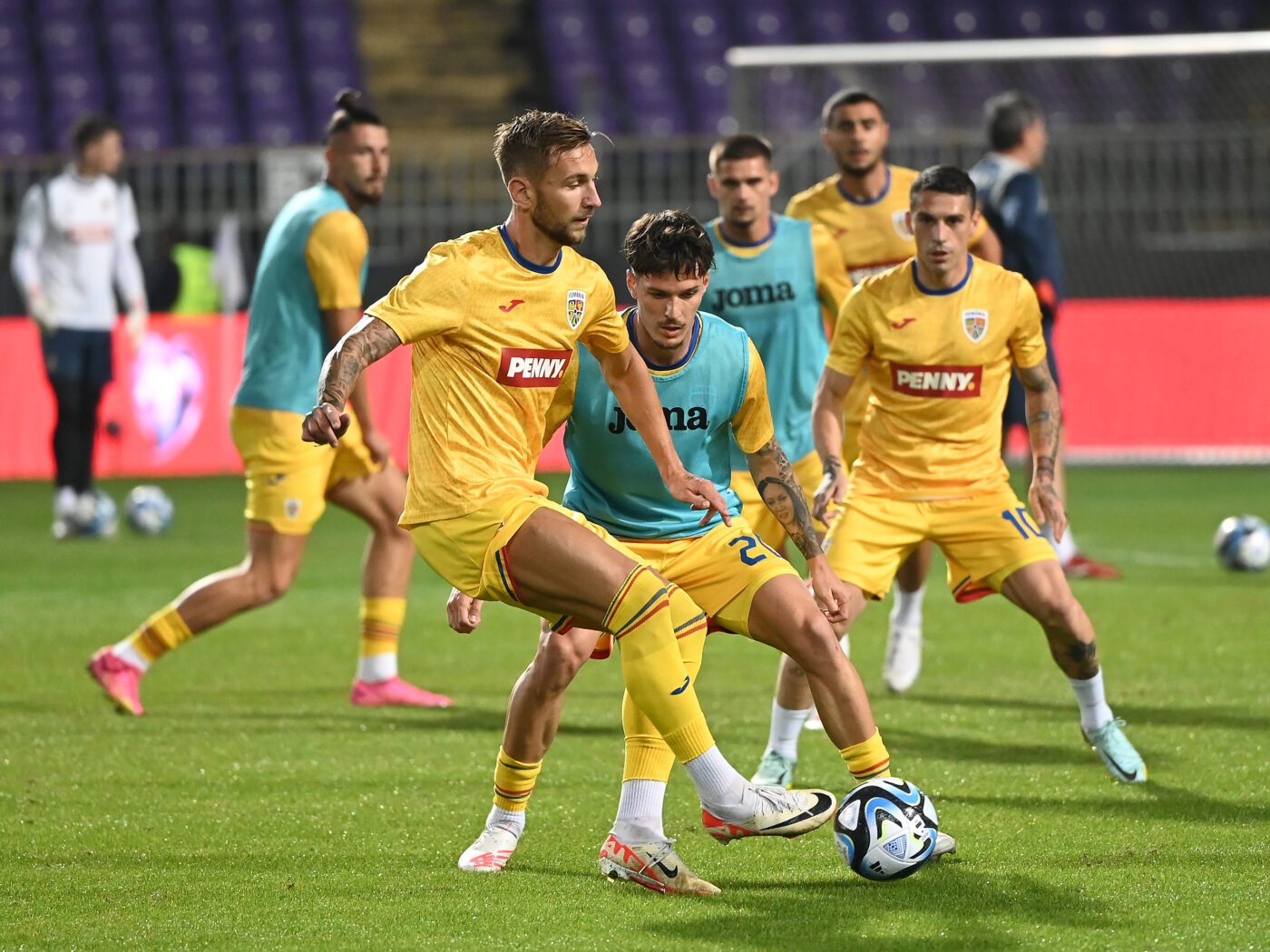 Denis Drăguș, la un pas de un transfer uriaș! Ce club important îl vrea pe român