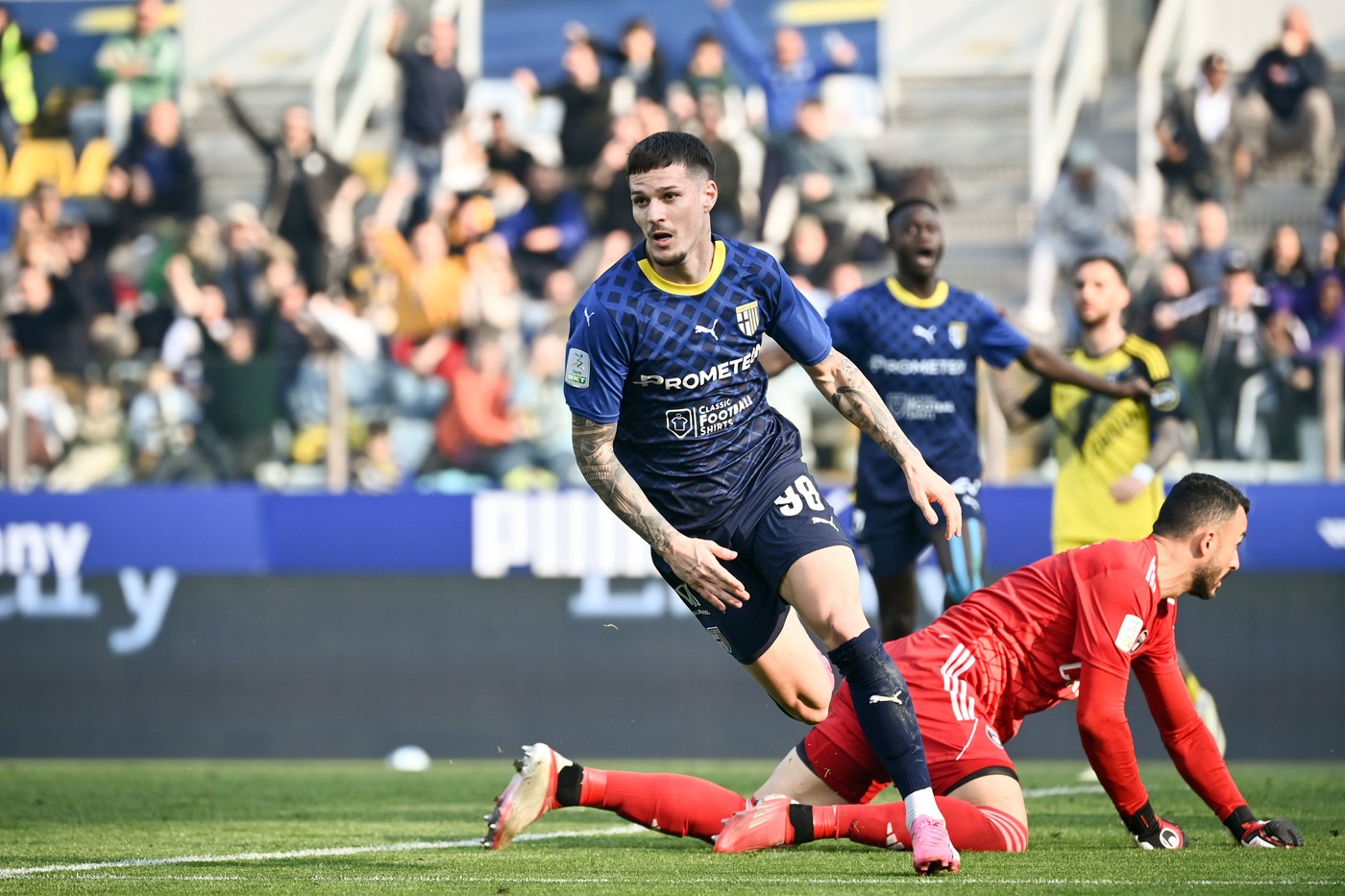 Dennis Man, aproape de un transfer magic la Borussia Dortmund! Nemții au trimis deja oameni după român în Italia