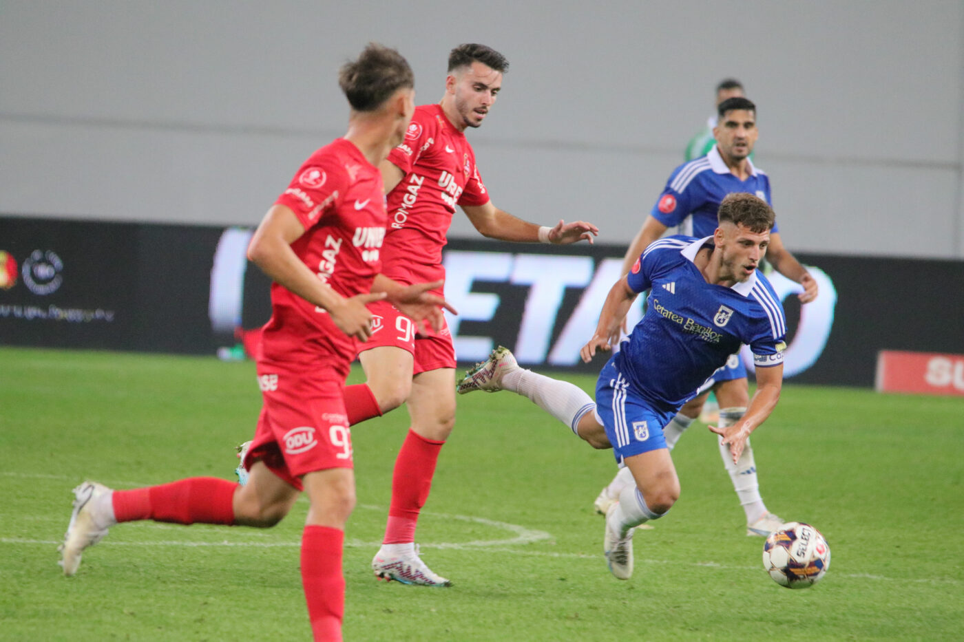FC Hermannstadt – FC U Craiova 0-0, Live Video Online, în etapa 27 din Superliga. Sibienii pot reveni pe loc de play-off cu o victorie! A început meciul
