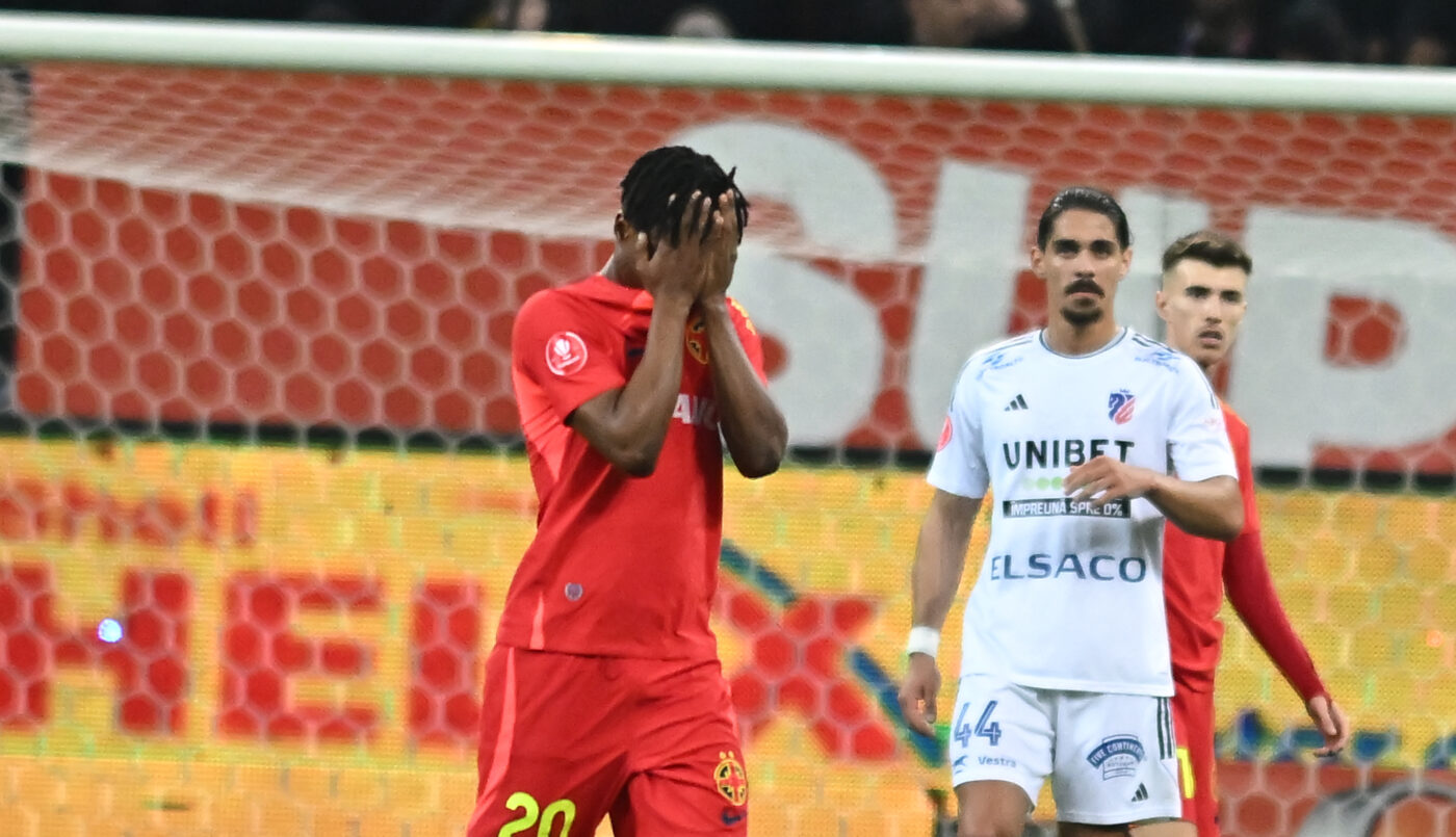Reacția lui Gheorghe Mustață când a văzut că Nana Antwi a început să plângă pentru că a luat cartonaș roșu! Durul lider al galeriei FCSB nu a stat pe gânduri