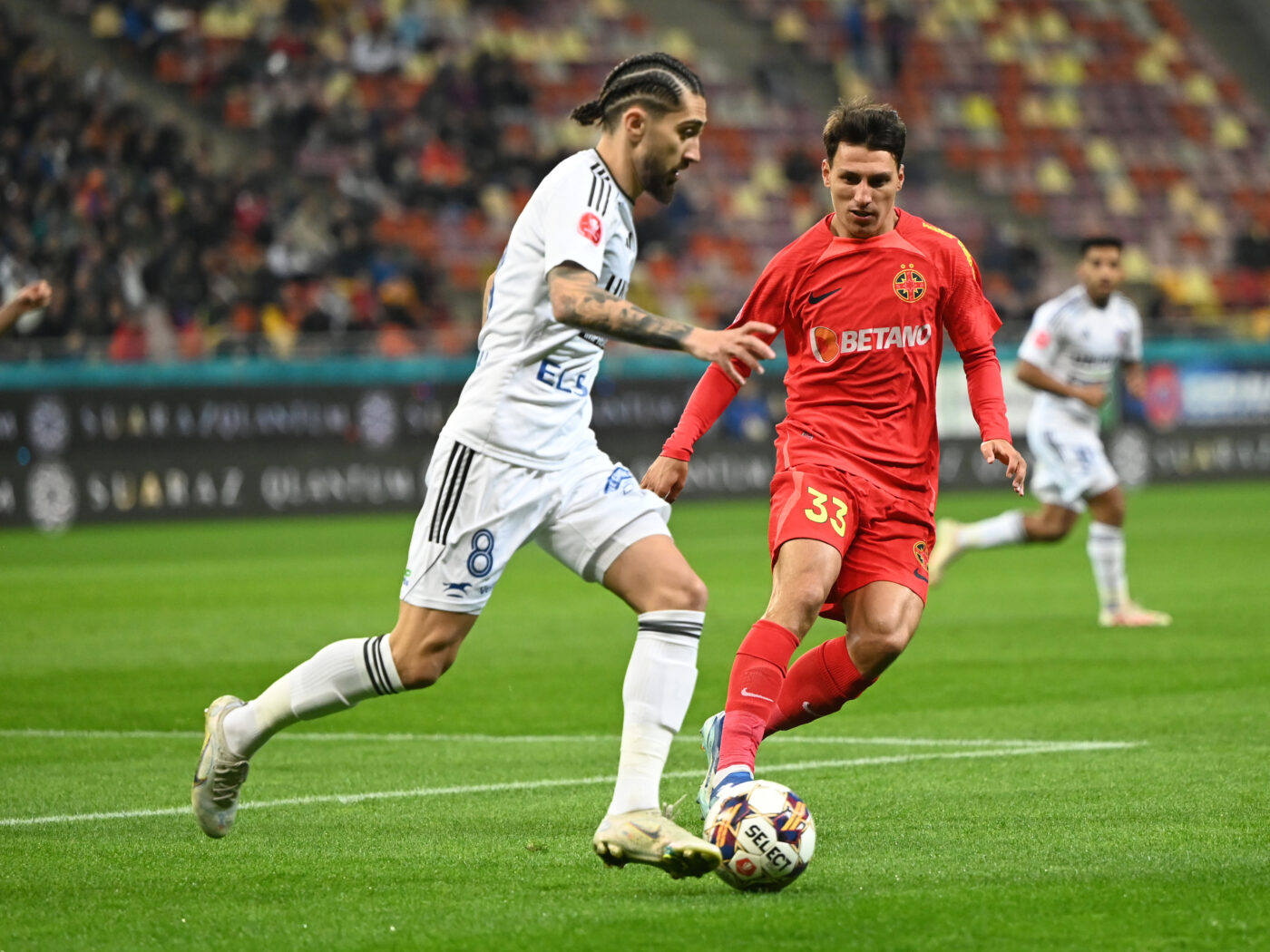 Gafe uriaşe în lanț pentru Ştefan Târnovanu şi Risto Radunovic la golul de 1-1 din FCSB – FC Botoşani! Gigi Becali şi Edi Iordănescu s-au luat cu mâinile de cap cu siguranță când au văzut eroarea portarului naționalei României