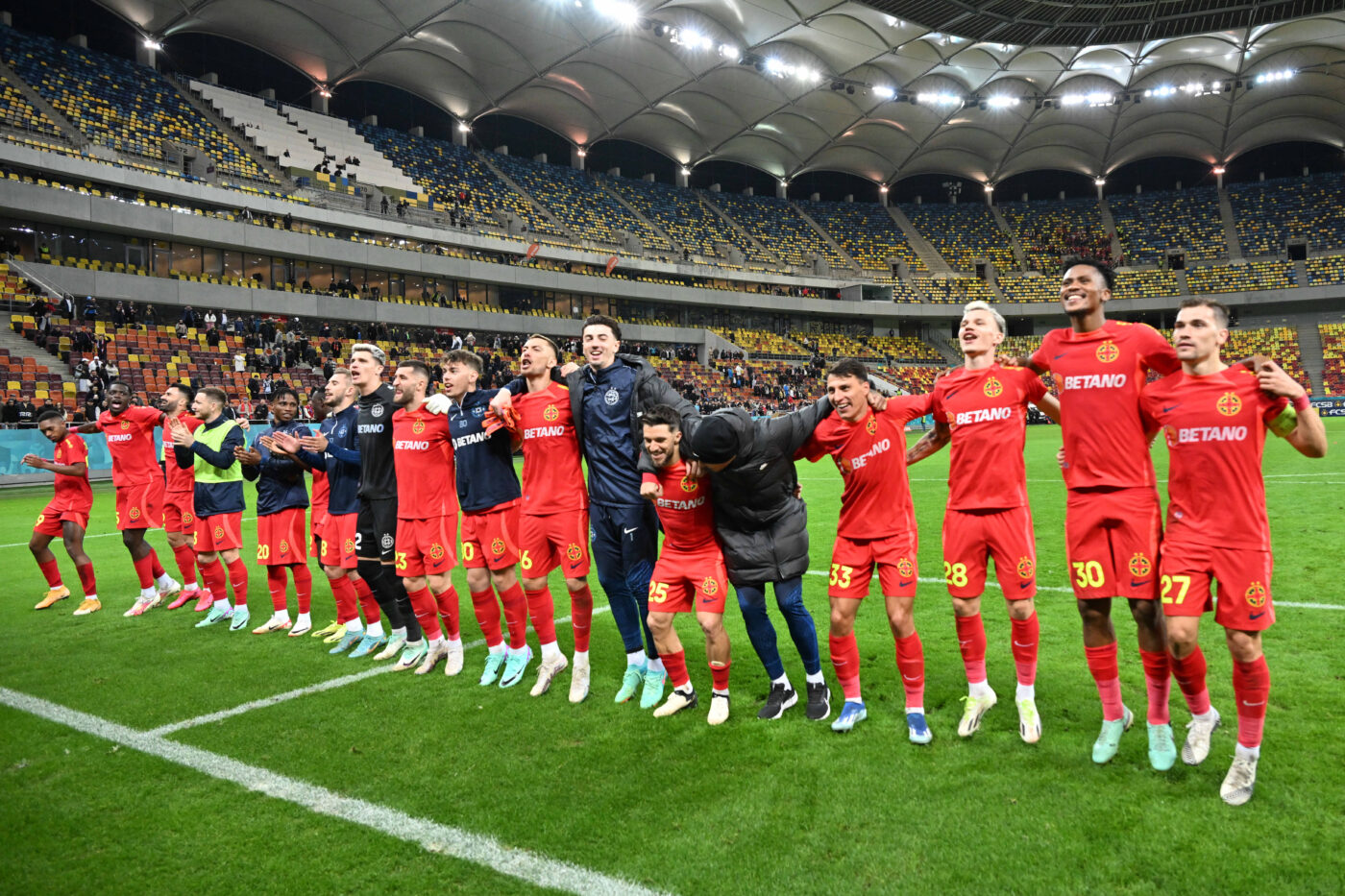 E gata transferul care ar trebui să scrie istorie la FCSB! Necazul unuia, bucuria altuia