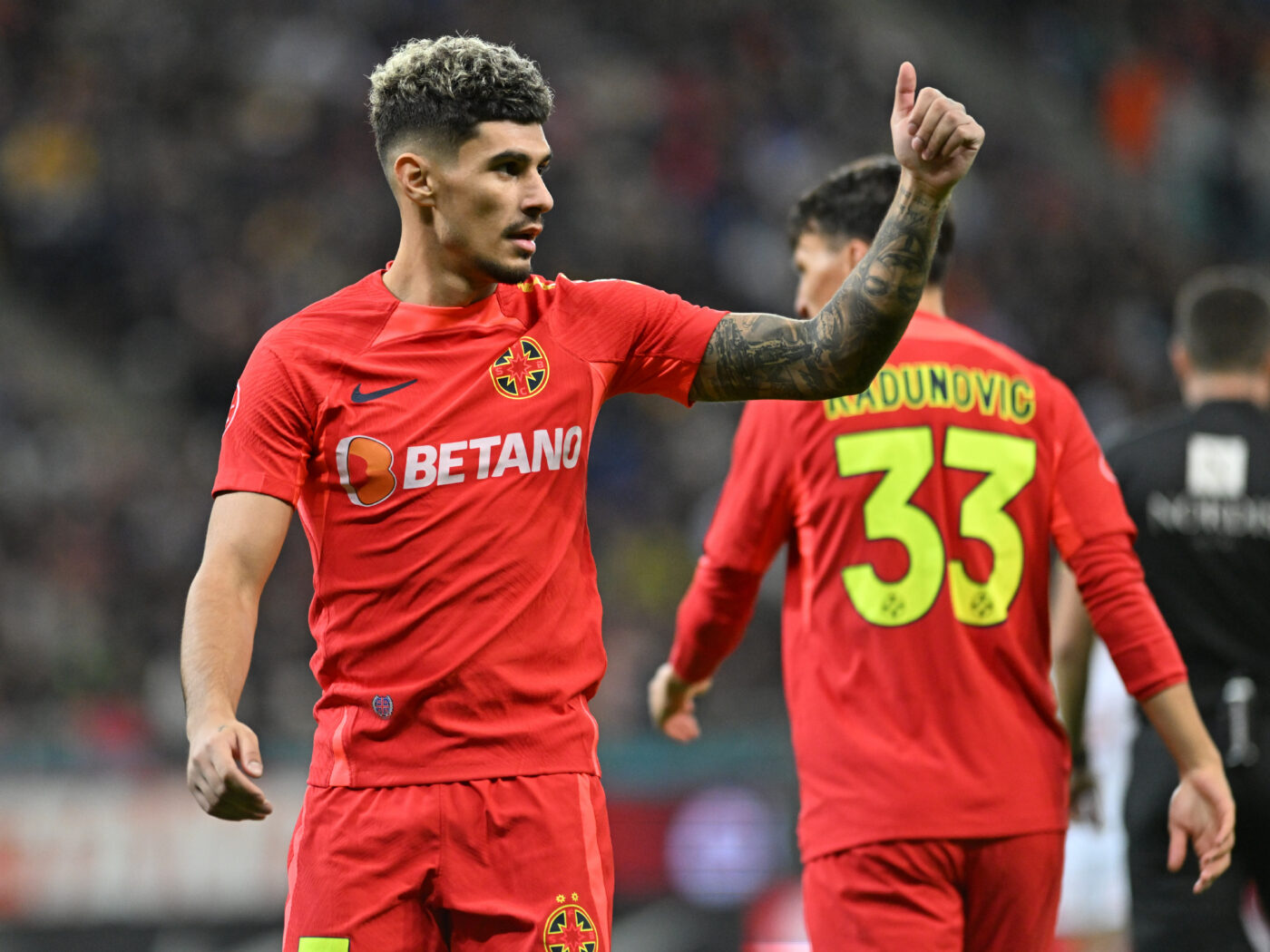 Patronul din Superliga i-a pus pe masă un contract fabulos lui Florinel Coman! Oferta pare de nerefuzat: „Îi dau 700.000 de euro pe an și stă în România!”