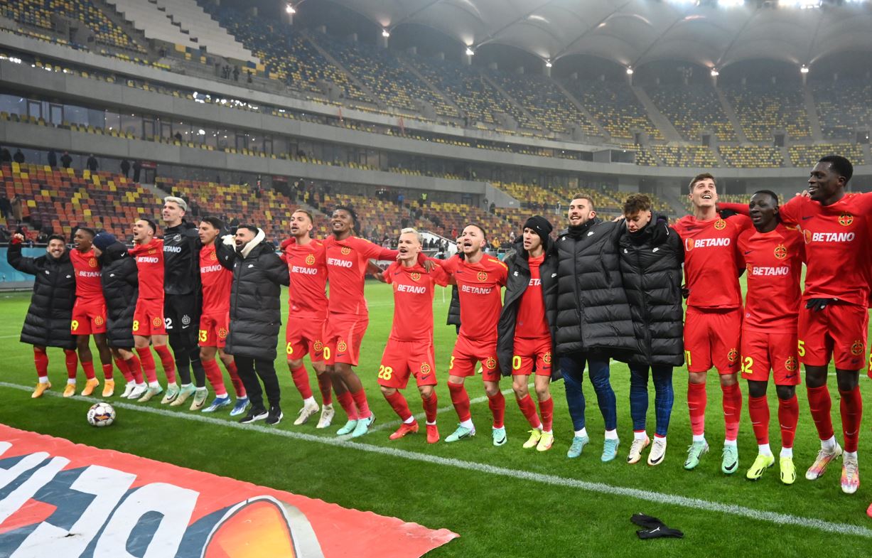 Fotbalistul care nu e fotbalist pentru Gigi Becali, înger şi demon pentru fanii FCSB. Între „Eşti blat cu Hagi” şi „Fii, bă, mai tupeist”