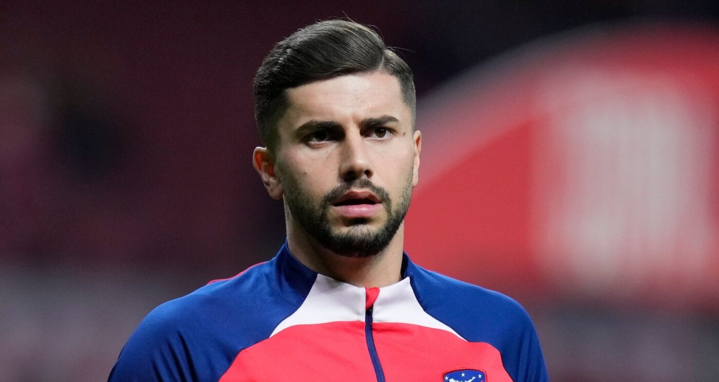 Horațiu Moldovan, martor la cea mai controversată faza a sezonului în meciul Real Madrid – Atletico Madrid! Echipa românului a dat gol, iar arbitrii VAR l-au anulat dintr-un motiv care l-a făcut pe Diego Simeone să facă gesturi care sugerau că fotbaliștii săi au fost furați