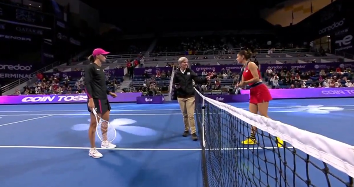 Iga Swiatek i-a surprins pe toți la duelul cu Sorana Cîrstea de la Doha! Ce s-a întâmplat cu steagul Ucrainei, pe care poloneza îl purta meci de meci pe șapcă. FOTO