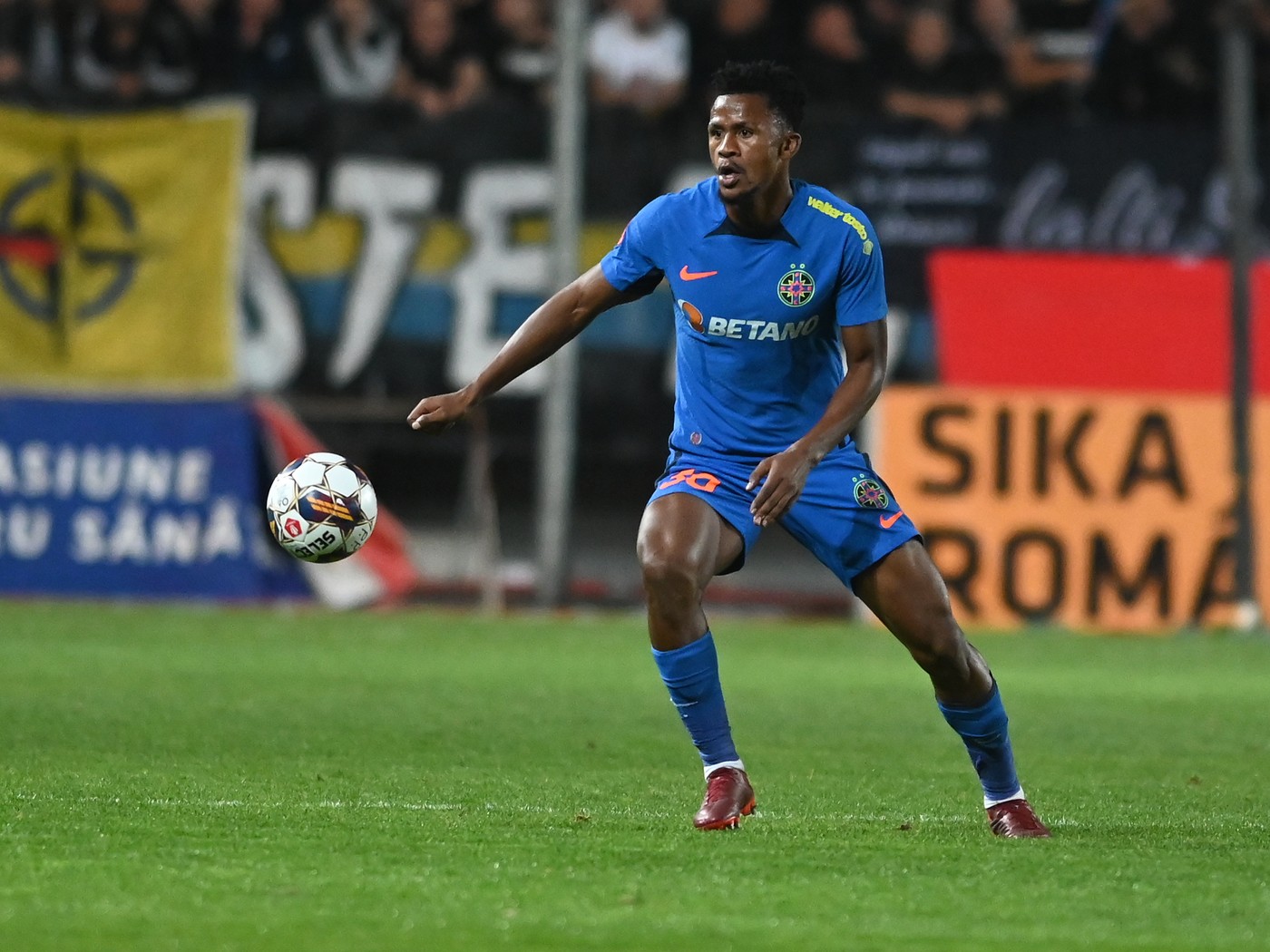 Lovitură pentru FCSB. Ce se întâmplă cu Siyabonga Ngezana