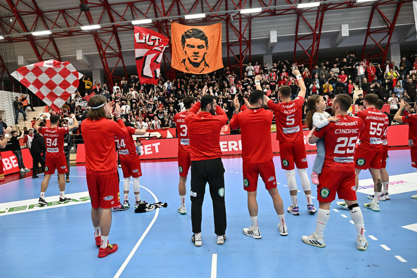O echipă de top din România poate fi eliminată din Europa după derby-ul decisiv! Toate calculele din grupă după surpriza imensă care a uimit pe toată lumea. SPECIAL