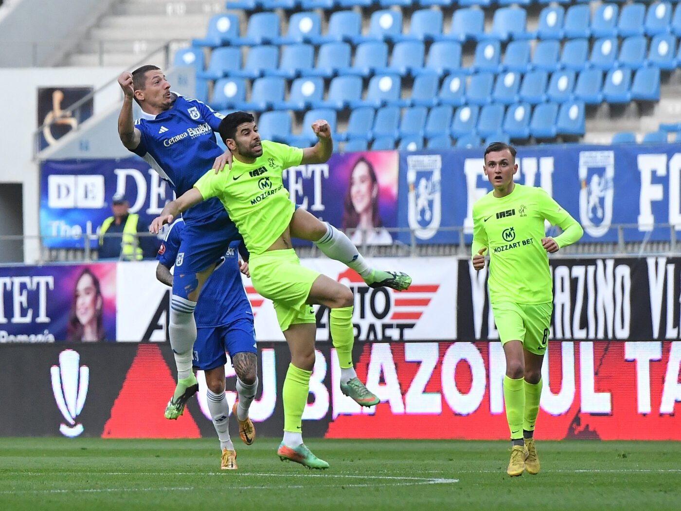 Primarul orașului și conducătorul clubului din Superliga fac prăpăd după ultimul meci! „Este un mesaj public” / „Am fost furați, a fost viciere de rezultat! Ne-a fost scoasă mingea din poartă”