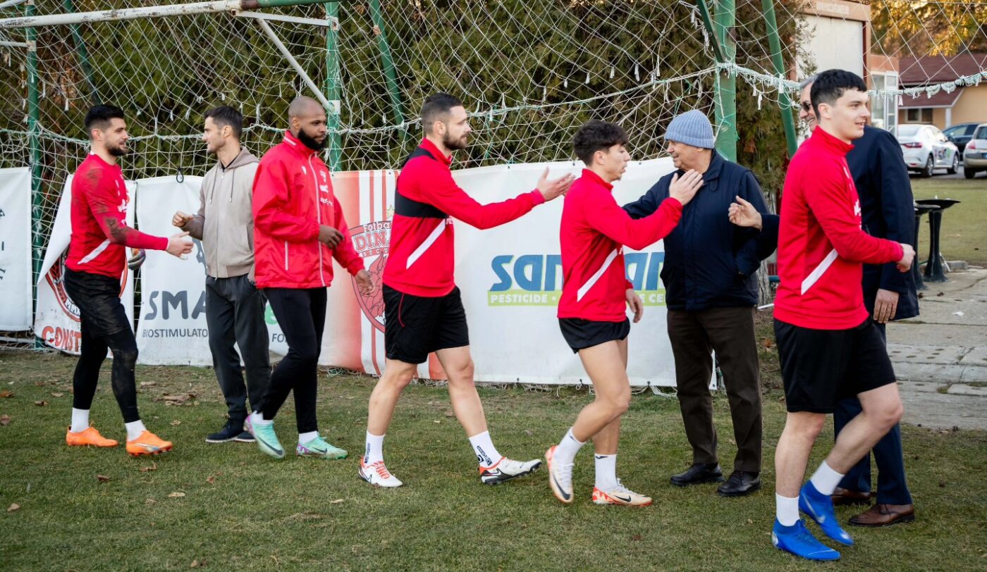 Primele imagini cu Mircea Lucescu la Dinamo. ProSport, confirmat; „Il Luce”, motivator pentru „câinii” lui Kopic