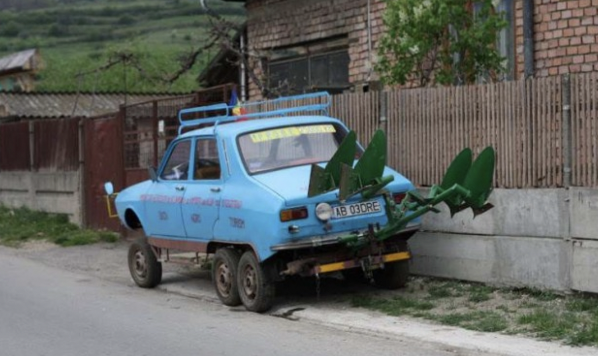 Aşa arată Dacia cu 6 roți! De ce a fost creată şi cât a costat
