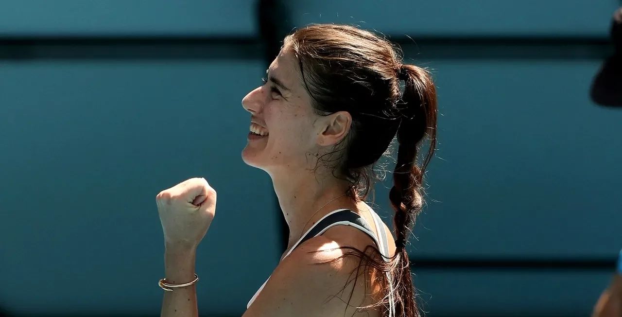 Sorana Cîrstea, victorie magnifică chiar la ea acasă. Românca are culoar bun spre fazele finale la Dubai