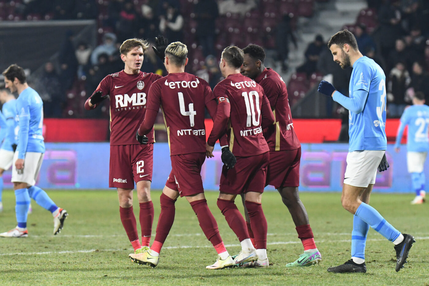 Transfer ratat de CFR Cluj! L-a adus în ianuarie, dar l-a scos din lot după doar 3 meciuri. Mutu a preferat să improvizeze decât să joace cu el