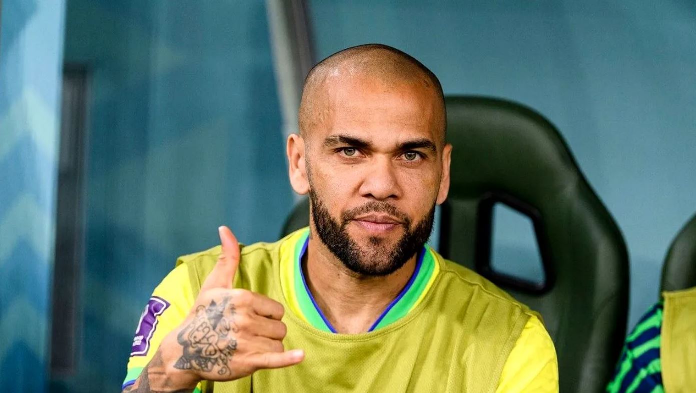 Transformarea dură a lui Dani Alves, după 13 luni de închisoare! Imaginile momentului: cum a ajuns să arate fostul fotbalist al Barcelonei, care riscă 12 ani de pușcărie pentru viol
